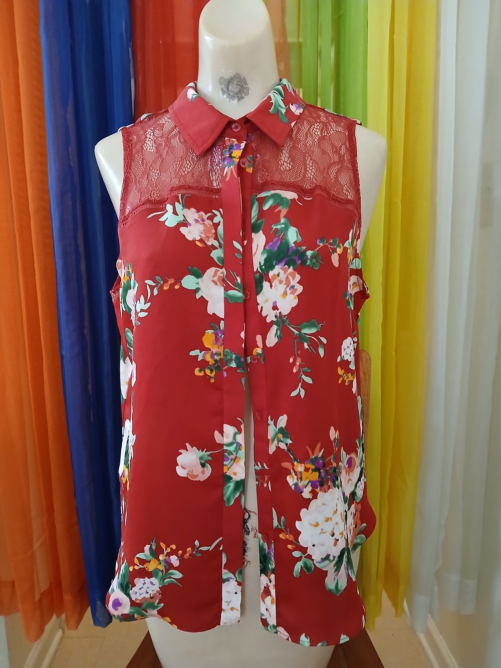 Metaphor Red Floral Lace Yoke Sleeveless Blouse